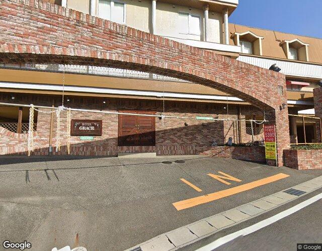 グレイス 右側からの外観
