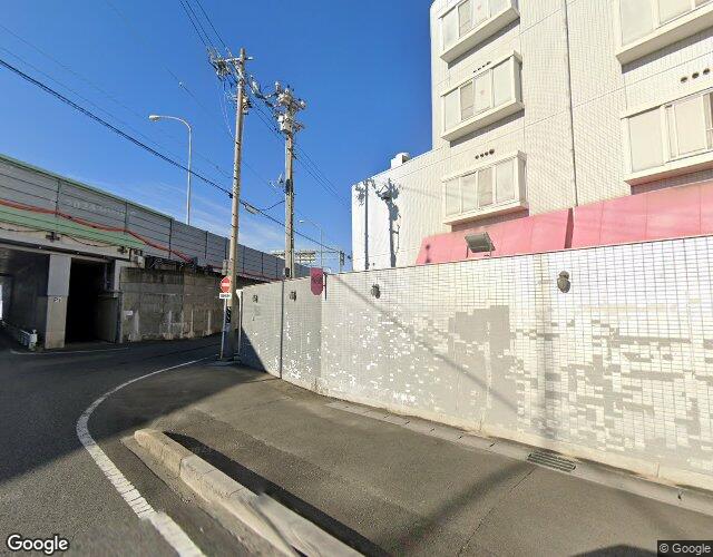 ホテル クリスマス 一宮 左側からの外観