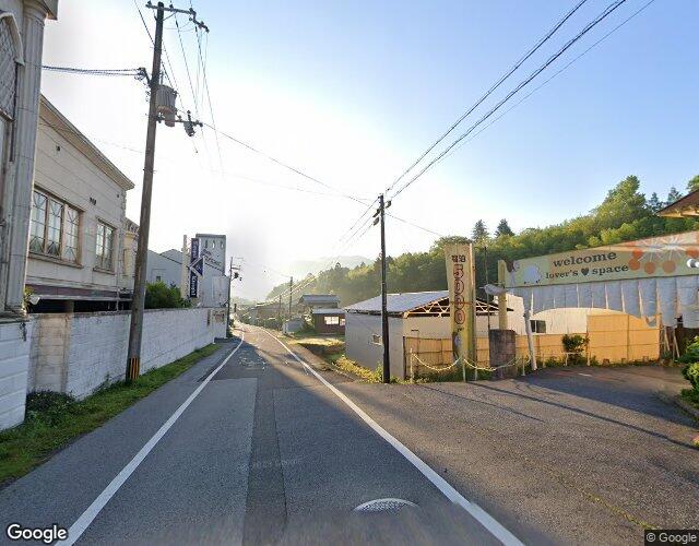 ロイヤルナイト 右側からの外観