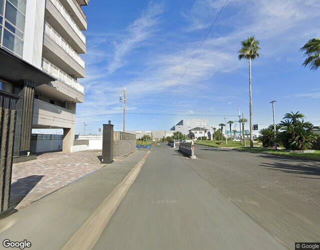 ベルグラーブ 右側からの外観