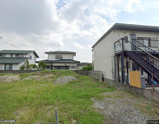 エルミー 裏側からの外観