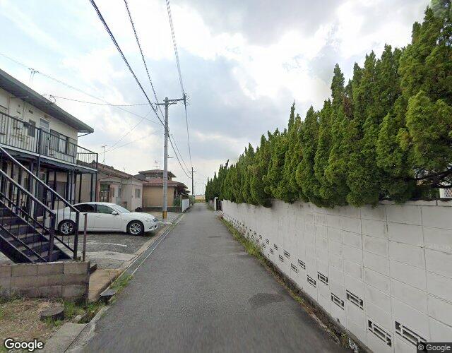 エルミー 左側からの外観