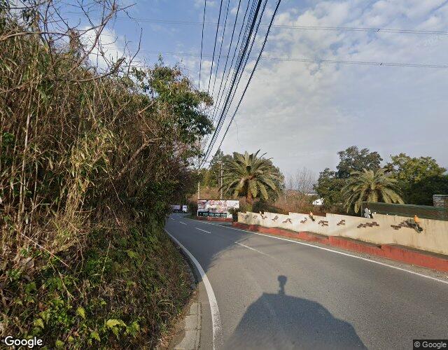 クローバーリーフ司 左側からの外観