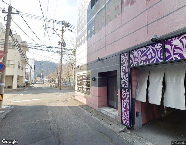 ホテル Swing 左側からの外観