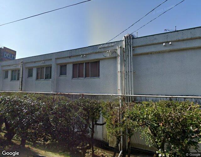 ペイユ 左側からの外観