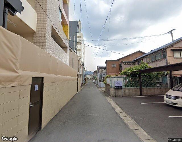 MOV24【BVCグループ】 右側からの外観