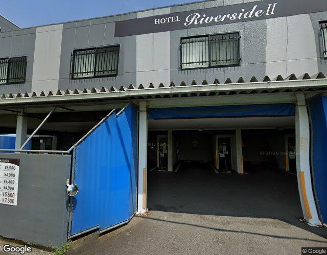 Riverside Hotel I･II 右側からの外観