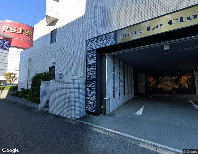 Hotel LeClub Plus1 左側からの外観