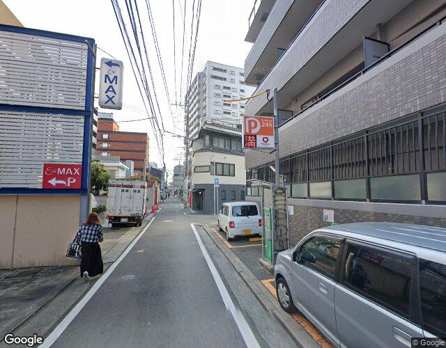 ホテル＆MAX 裏側からの外観