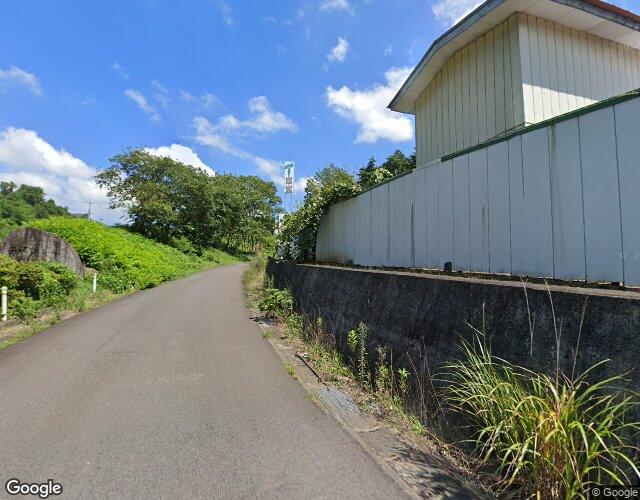 ニュー東京 右側からの外観