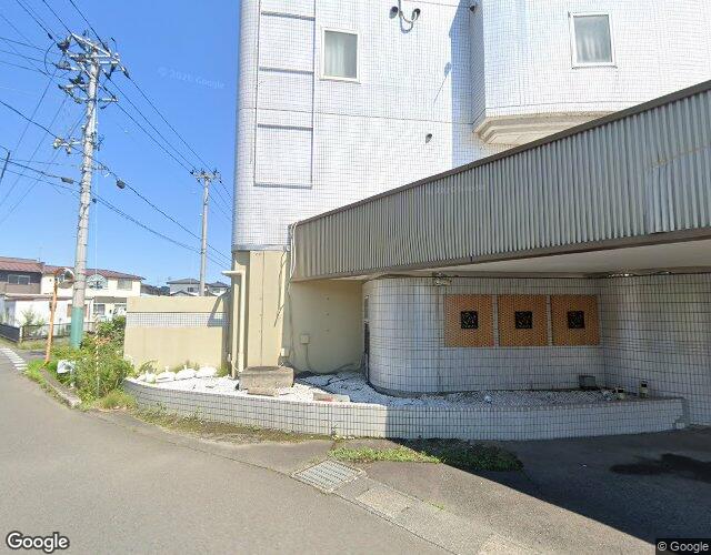 ホテル ネクストII 右側からの外観