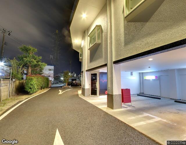 H GALLERY HOTEL 左側からの外観