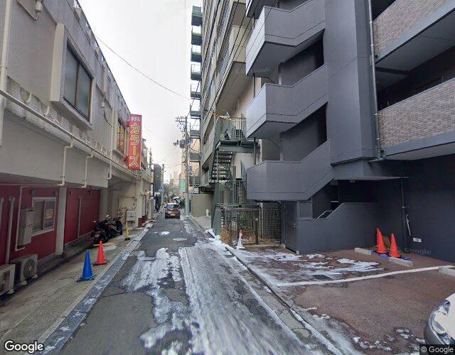 ホテル カラーズ 右側からの外観