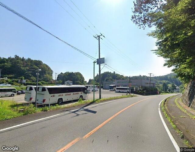 松山 右側からの外観
