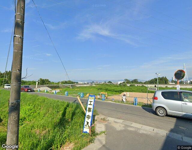 シャトー 左側からの外観