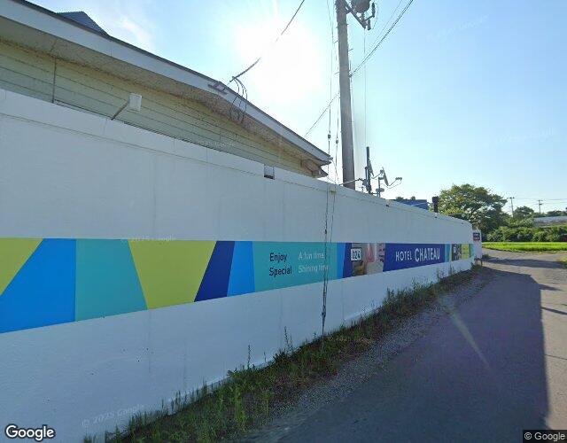 シャトー 右側からの外観