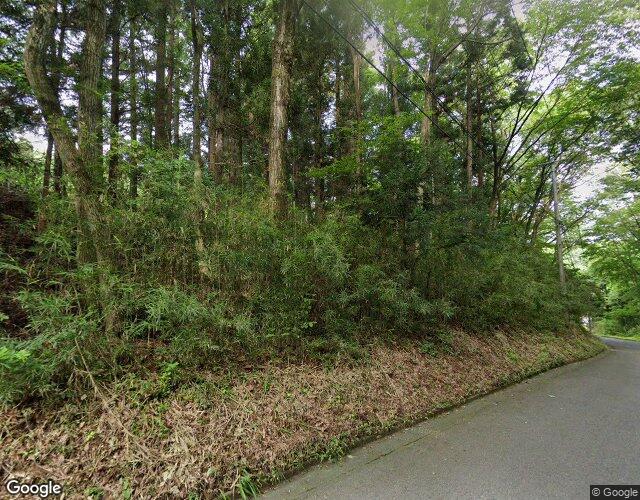 iZUMi（泉） 左側からの外観