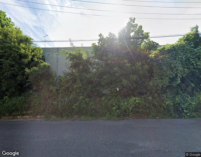 Fairies 右側からの外観