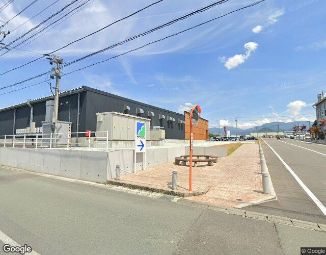 ミルキー 右側からの外観