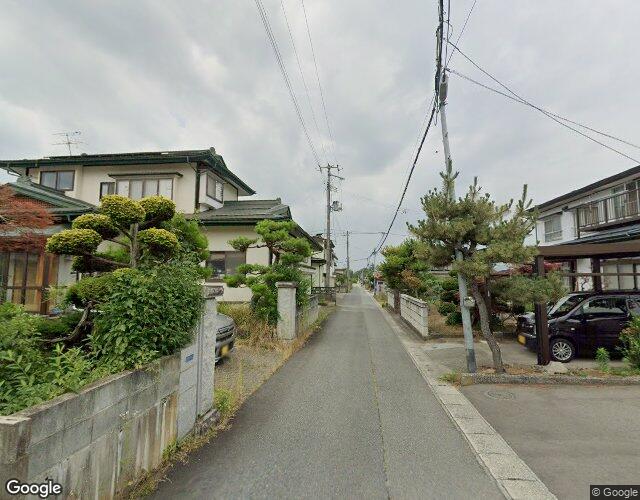 平安 左側からの外観