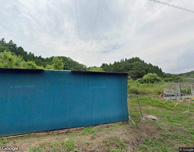 昂 左側からの外観