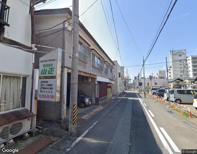 エリザベス 左側からの外観