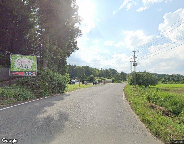 ホテル クイーンナッツ 左側からの外観