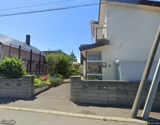 ホテル 水色の詩 左側からの外観