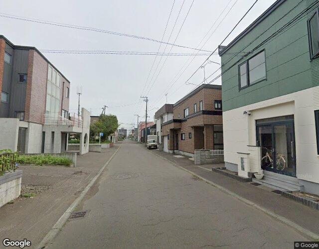 ホテル 朋（TOMO） 右側からの外観