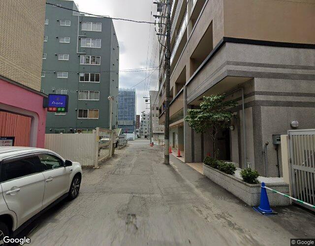 ホテル A-1 裏側からの外観
