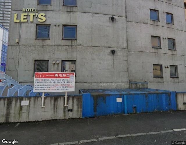 HOTEL LET`S SUSUKINO 裏側からの外観