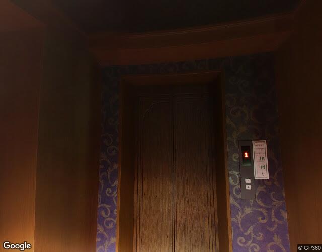 HOTEL AVA（アヴァ） 右側からの外観