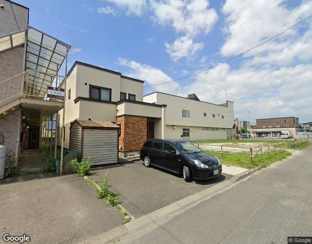 ホテル アークヒル 左側からの外観