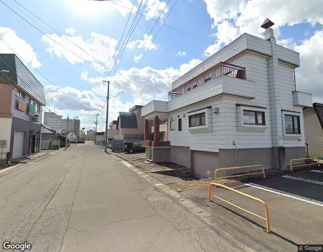 GOLD MOON 裏側からの外観