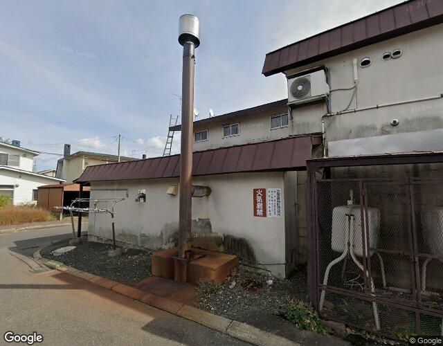 清月 右側からの外観