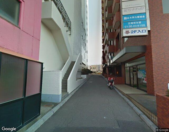 HOTEL LET’S HAKODATE 裏側からの外観