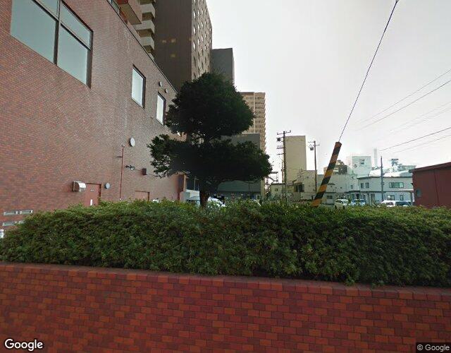 HOTEL LET’S HAKODATE 左側からの外観
