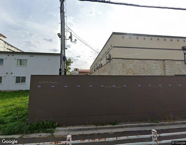 プレストン 右側からの外観