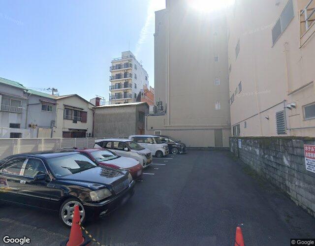 ホテル アーバン 右側からの外観