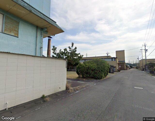 ラヴォーレ 右側からの外観