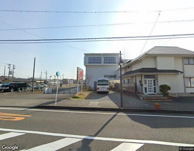 セシエール 右側からの外観