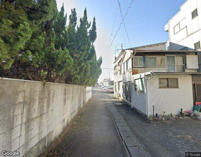 プラザイン 左側からの外観