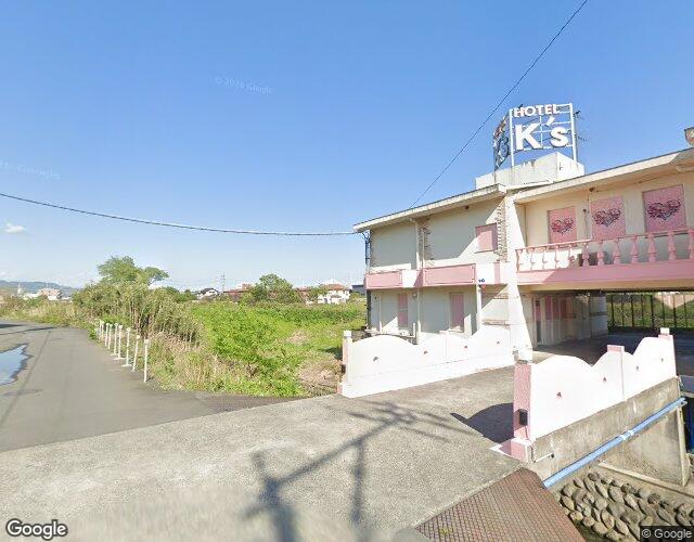 ホテル ケイズ鳥坂店 右側からの外観