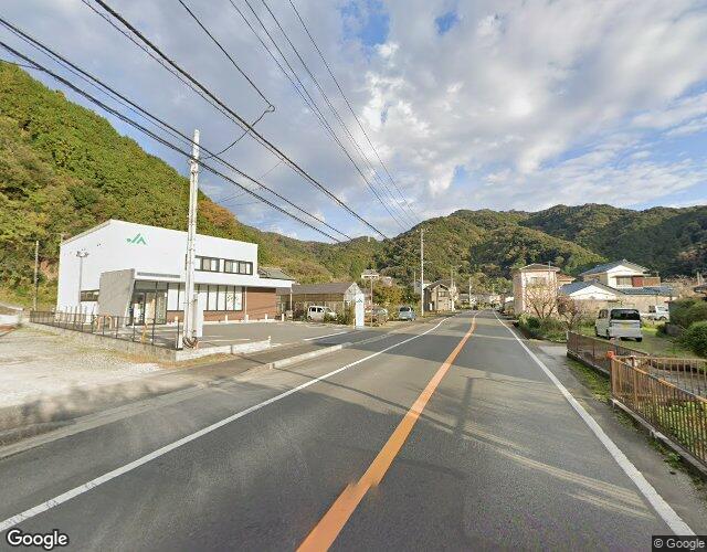 いぶき 右側からの外観
