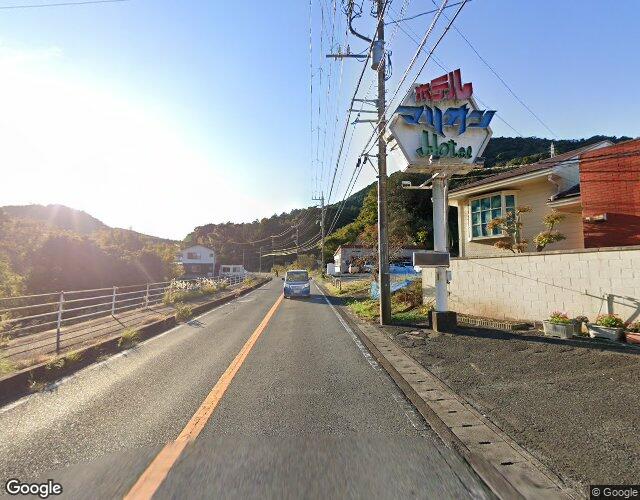 マリオン 左側からの外観