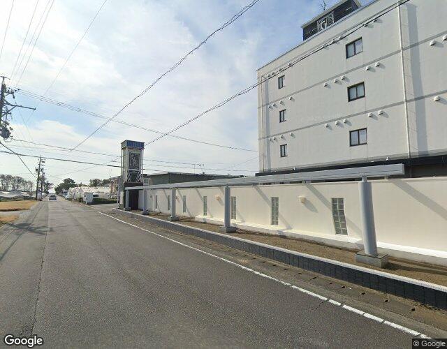 グラード静波店 裏側からの外観