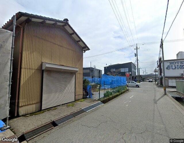 イルファーロ 裏側からの外観
