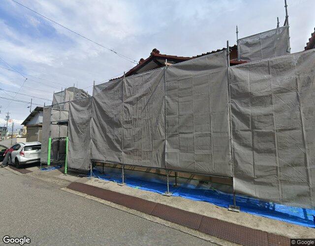 イルファーロ 右側からの外観