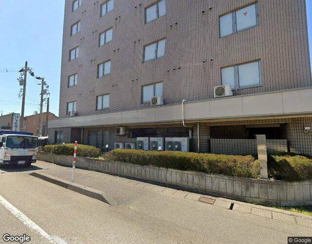 Regina Kanazawa 左側からの外観