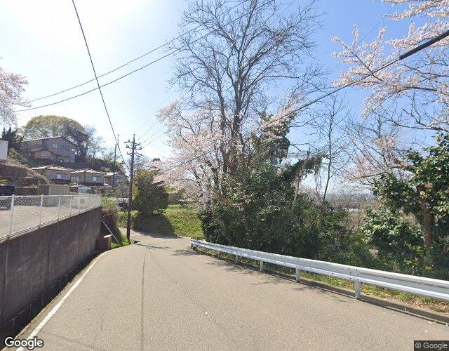 ホテル メルヘン 左側からの外観